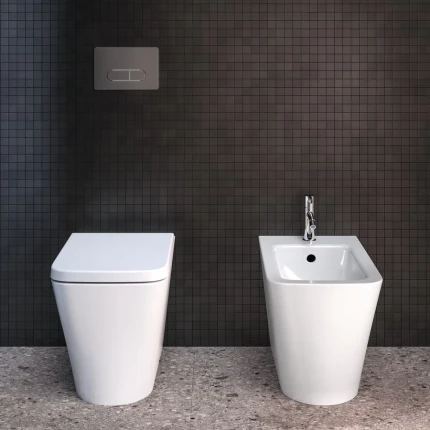 Ideal Standard coppia sanitario Vaso e bidet a terra universale ﬁlo parete AquaBlade®