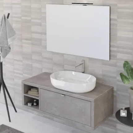 Mobile bagno sospeso 110cm effetto cemento grigio caldo con ripiano a sinistra e specchio