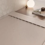 Piatto doccia in marmoresina Sabbia effetto pietra cemento PRESTIGE - immagine 4