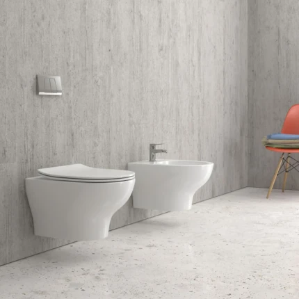 Coppia sanitari sospesi colore bianco serie Eolis